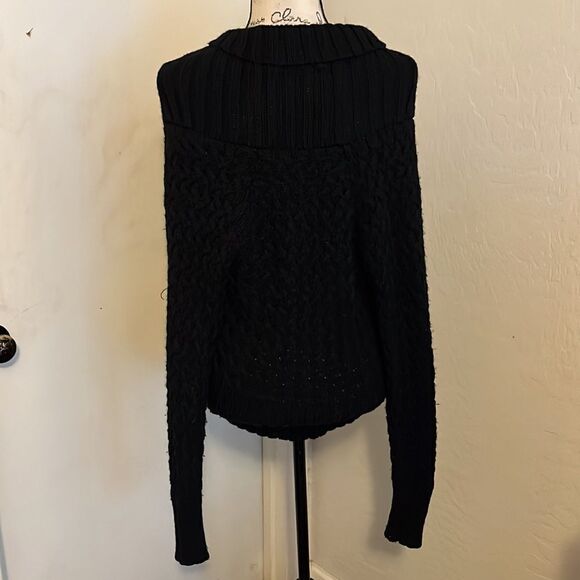 Bebe Black Chunky Deep V Front Pullover Sweater - Picture 3 of 10